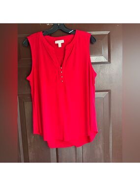 Dana Buchman Sleeveless Red Blouse Size Large